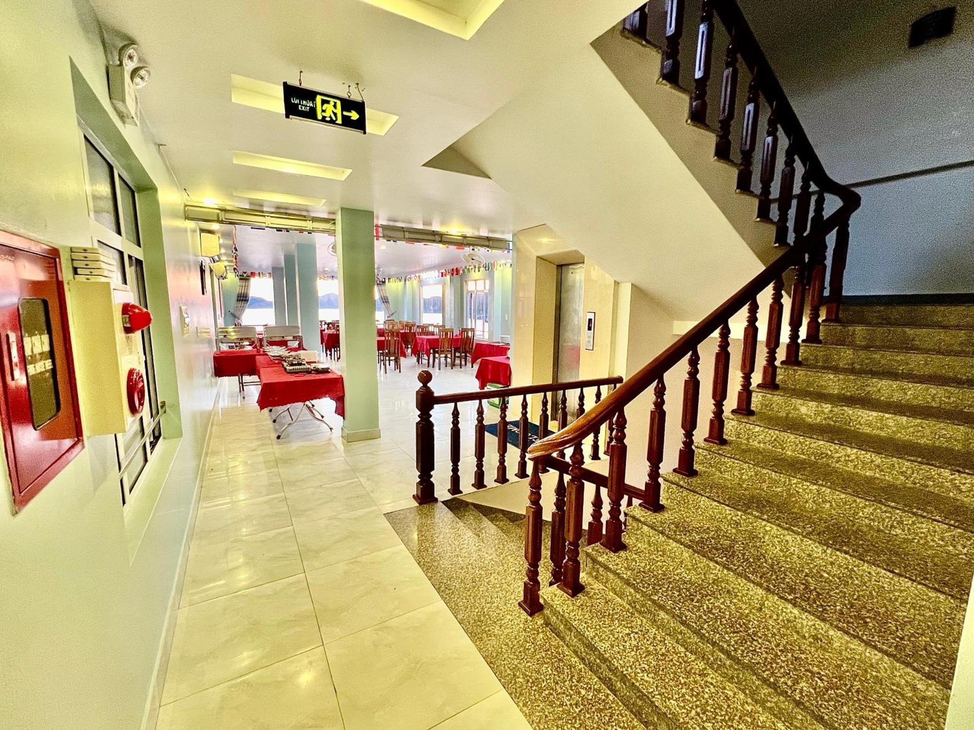 Phoenix Flower Hotel Dong Khe Sau 外观 照片